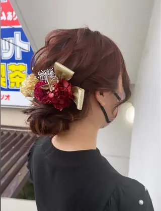セミロング ヘアアレンジ ハイトーンヘアセット 🦋yuri🦋のヘアスタイル