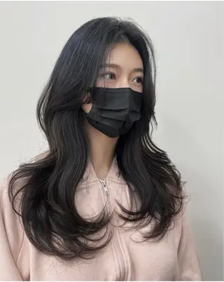 セミロング カラー 縮毛矯正×韓国ヘア 🇰🇷小笠原のヘアスタイル