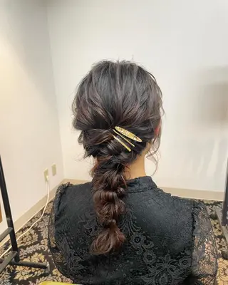 セミロング ヘアアレンジ KANA カナのマツエク・マツパデザイン