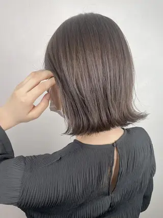 ミディアム ＿WHITE鳳店 アンダーバーホワイトのヘアスタイル