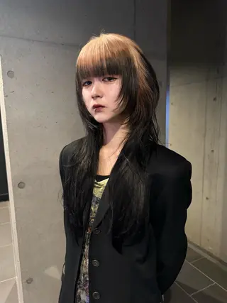 ロング カラー だいち/ハイトーン/ デザインカラーのヘアスタイル