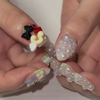 ネイル Sarina ⋆⭒˚のネイルデザイン