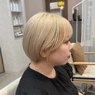 ショート Ｆ.まひろ🎀 暖色カラー／ベージュのヘアスタイル