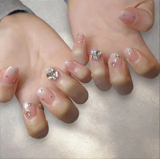 ネイル nail  -es-のネイルデザイン