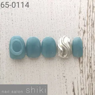 ネイル ネイルサロンshiki 平塚店所属・ウエダ ナツコのネイルデザイン