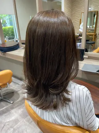 セミロング 生盛 智穂子のヘアスタイル