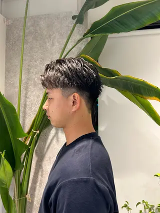 ショート メンズ 佐藤 嶺のヘアスタイル