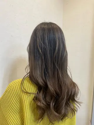 セミロング カラー TELA HAIR 瑞江店所属・髪質改善✨透明感 片塩のヘアスタイル