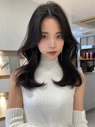 ミディアム 女性らしいモテヘア 韓国ヘアhikariのヘアスタイル