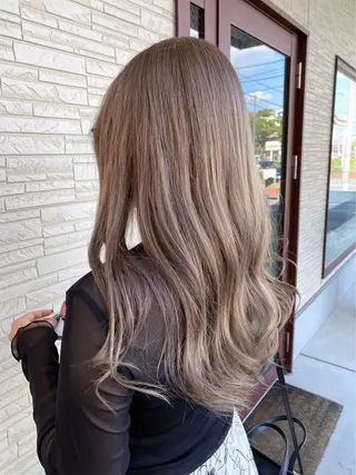 ロング カラー 木村 紅愛のヘアスタイル