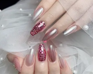 ネイル 〜Shine Nail〜【サイナネイル】パラジェル／ 長さだし／持ち込み／ワンホン／フィルイン所属・サイナ🎀 長さだし&デザインのネイルデザイン