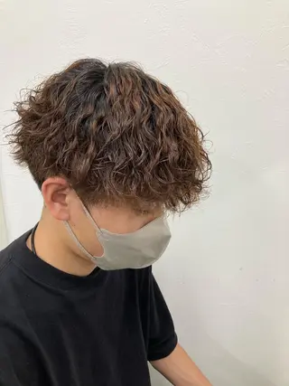 パーマ メンズ 新田龍之輔 →メンズ／派手髪のヘアスタイル