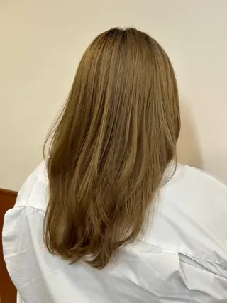 セミロング 美容室ピュアポイント所属・高野衣里捺 🌞ポイント店🌞のマツエク・マツパデザイン