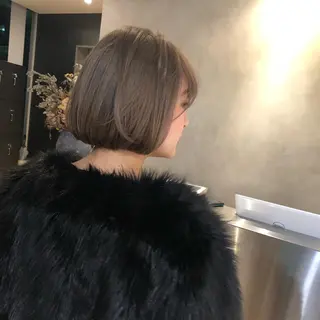 ショート カラー 艶カラー×似合わせ カットshihomiのヘアスタイル