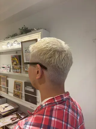 ショート カラー メンズ 新宿　副店長 新井彩斗のヘアスタイル