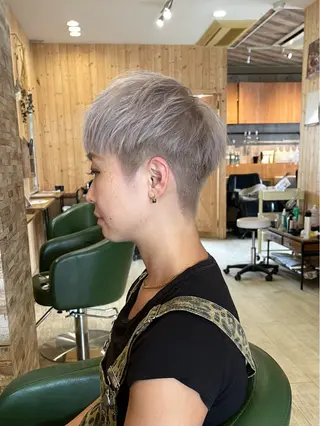 ショート 谷山銀二郎/ 副店長のヘアスタイル