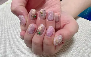 ネイル t. yoshizawaのネイルデザイン