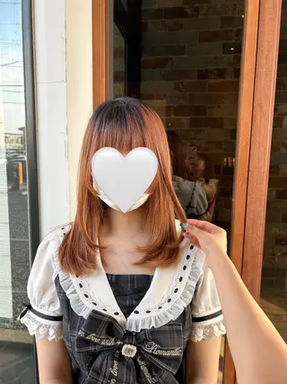セミロング 村松 麻菜のヘアスタイル