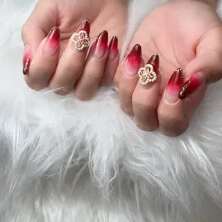 ネイル nailstudio ′ecole所属・nailstudio ′ecoleのネイルデザイン