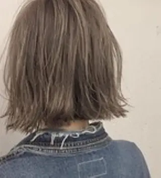 ショート ココバイファニック 関内のヘアスタイル