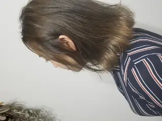 ミディアム カラー ヘアアレンジ See by merのマツエク・マツパデザイン