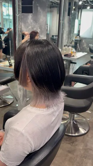 セミロング カラー ハイトーン特化美容師 🌈ケアブリーチのヘアスタイル