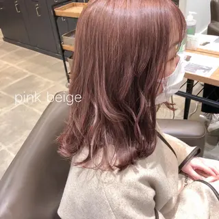 ミディアム 細沼 葵のヘアスタイル