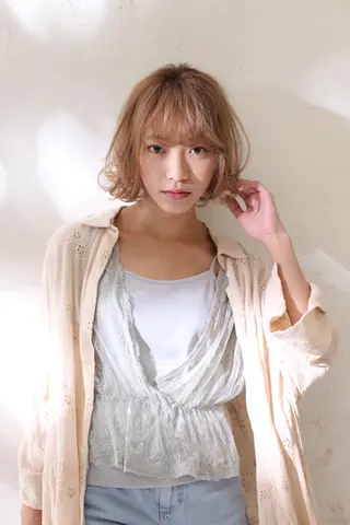 ミディアム 小林 永佳のヘアスタイル