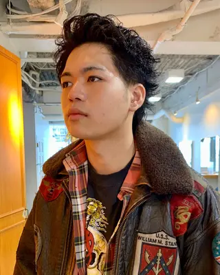 ショート メンズ グランジヘア 無造作ヘアHYUGAのヘアスタイル