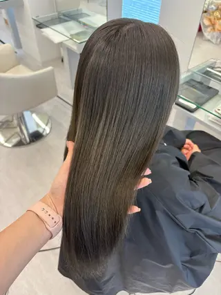ロング RU10©️所属・透明感カラー/大阪 Rieのヘアスタイル