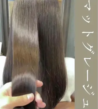 カラー LOANA ROPPONGI所属・LOANA六本木 比嘉翼のヘアスタイル