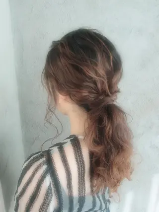 セミロング カラー ヘアアレンジ EMANON天神所属・Hitomi Ezakiのヘアスタイル