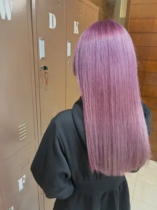 ロング 顔周りのデザイン特化 井手麻梨栄のヘアスタイル