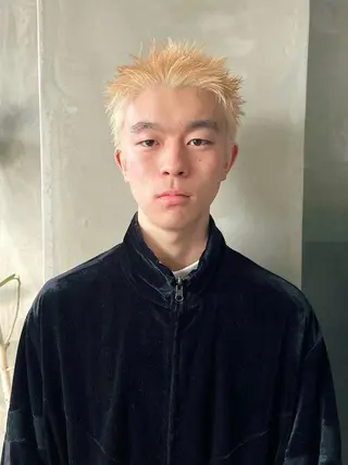 ショート カラー デザイン/レイヤー Kaito🐩/栄のヘアスタイル