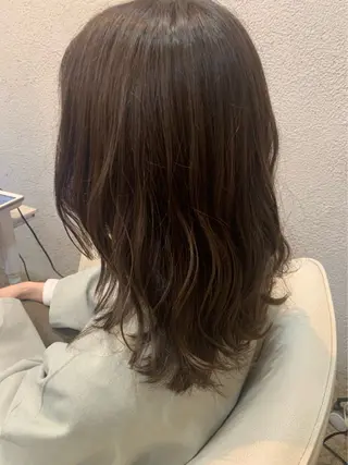ロング カラー 山﨑彩乃 🫧 縮毛矯正のヘアスタイル