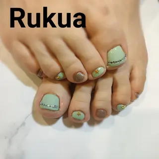 ネイル 吉澤 友恵のネイルデザイン