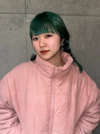 ミディアム レイヤーカット\ウル フ　chinatsuのヘアスタイル