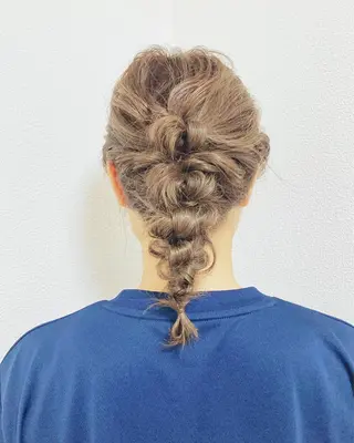 ミディアム パーマ/イルミナ カラー 三浦菜々子のヘアスタイル