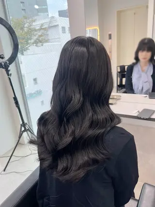 ロング maya レイヤーカットのヘアスタイル
