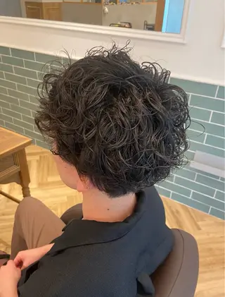 パーマ メンズ オーブヘアースペース新宿店所属・🎀透明感カラー yui🎀のヘアスタイル