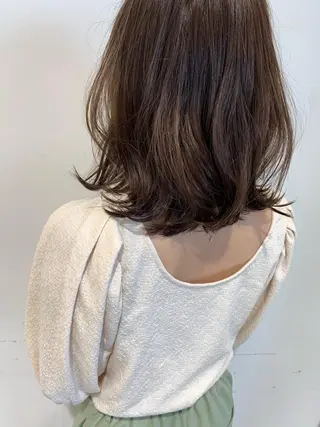 ミディアム 田中 亜沙美のヘアスタイル