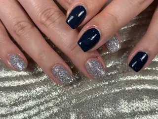 ネイル Salute本店 🦋仲原里佳のネイルデザイン