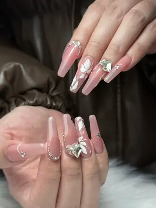 ネイル AKINA NAILのネイルデザイン