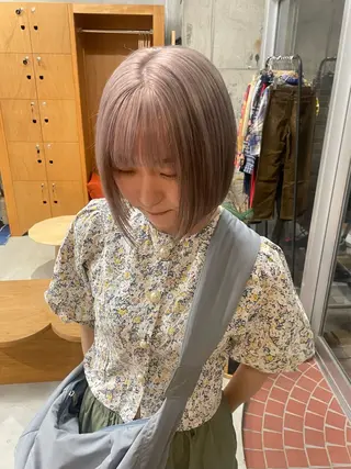 カラー wewe: momoeのヘアスタイル