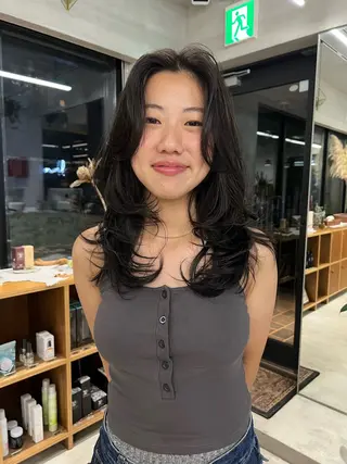 セミロング ｻｶﾓﾄ ﾅｵﾐのヘアスタイル
