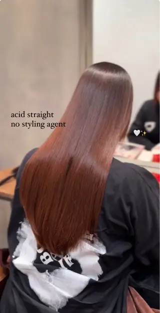 ロング octo所属・梅澤 杏菜のヘアスタイル
