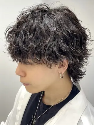 ミディアム パーマ メンズ fifth天神大名Ⅱ所属・fifth天神 パーマ特化 石橋航海のヘアスタイル