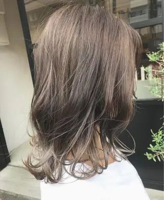 ミディアム カラー 美容室 SOLASのヘアスタイル