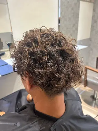 パーマ カワクボ ミカのヘアスタイル