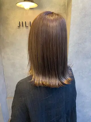 ミディアム カラー N°　jillva 腰山 菜々美のヘアスタイル